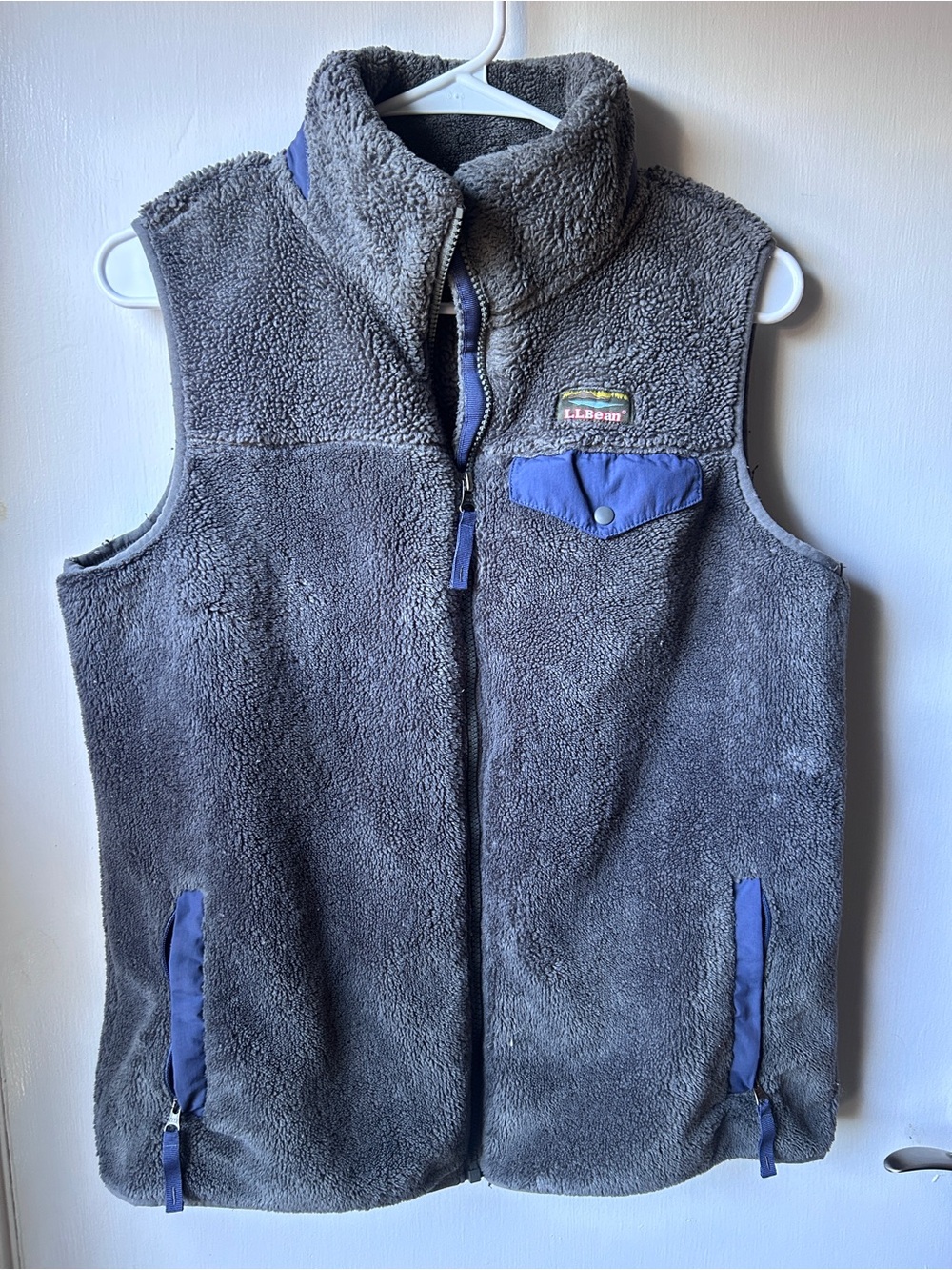 L.L. Bean Gray Sherpa Vest with Blue Accents